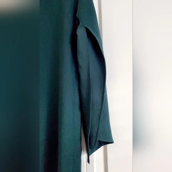 Forever 21 green slit-sleeve crepe shift dress - Picture 4 of 5